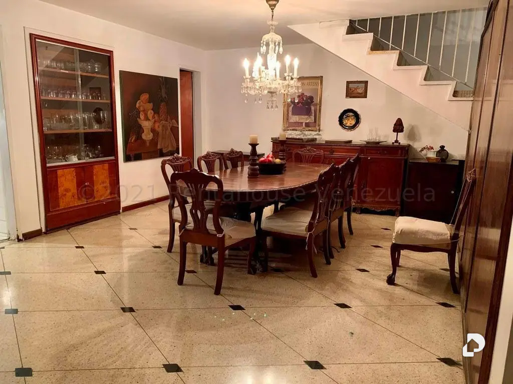 Casa en Santa Cecilia, Caracas – 11