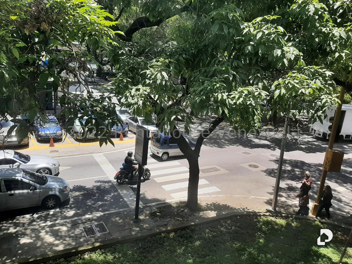 Oficina en Las Mercedes, Caracas