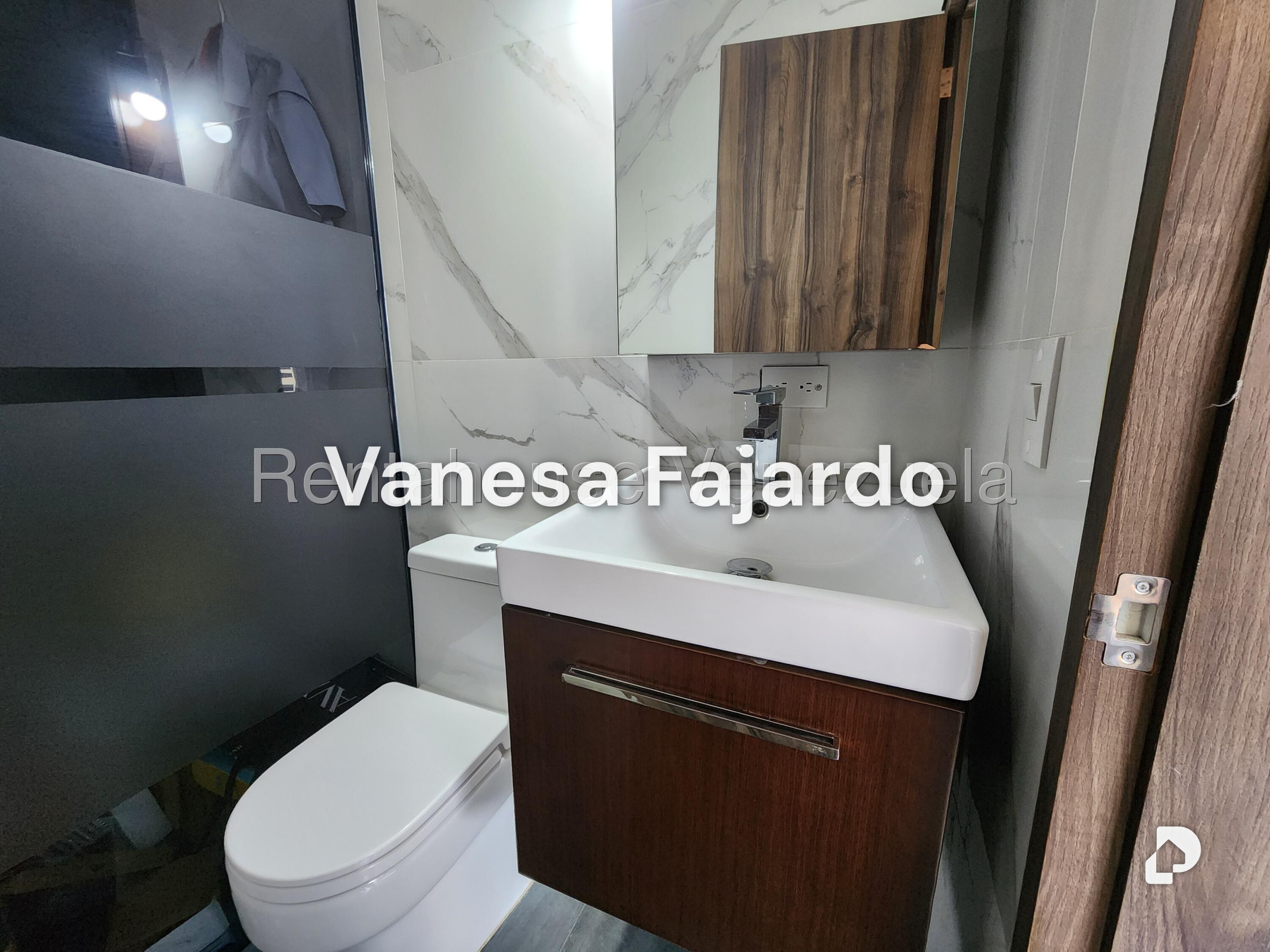 Local comercial en El Rosal, Caracas – 10