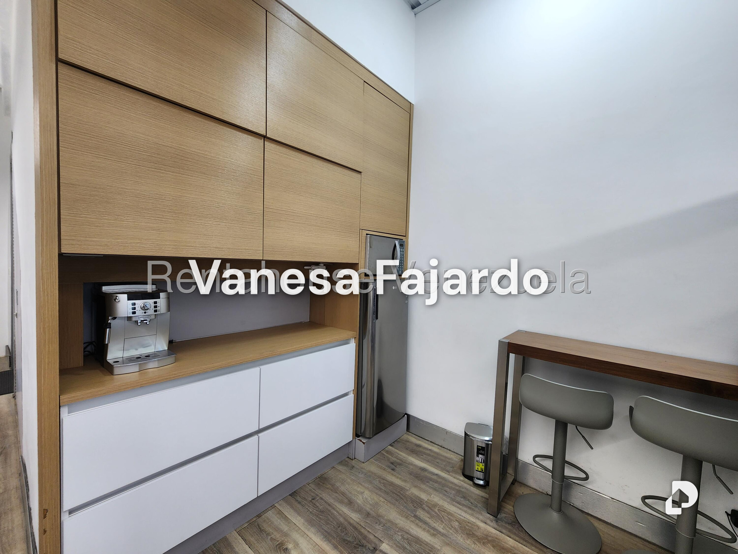 Local comercial en El Rosal, Caracas – 13