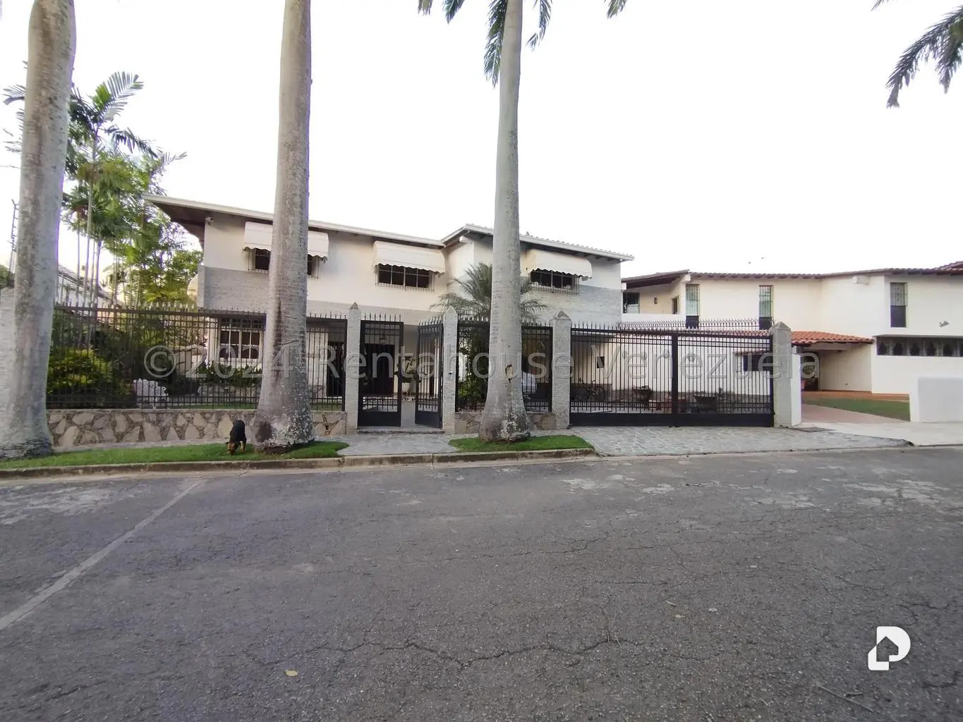 Casa en Macaracuay, Caracas – 1