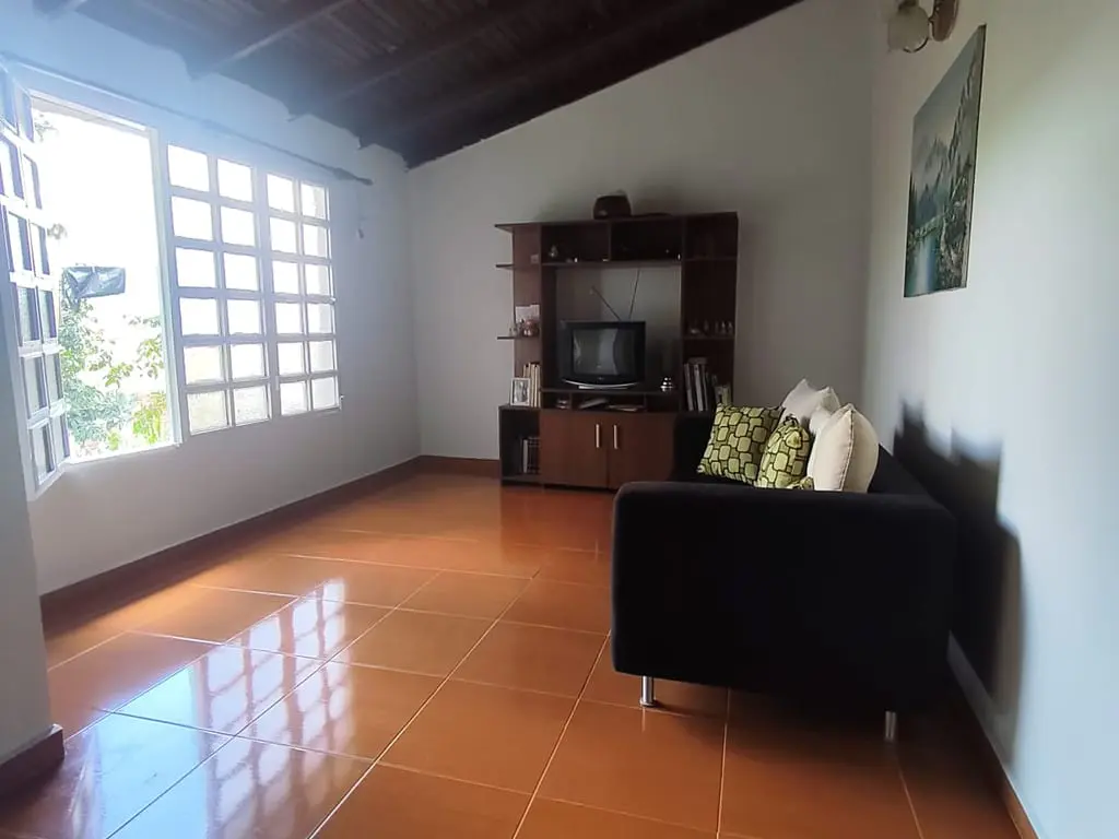 House in Guaicaipuro - 1