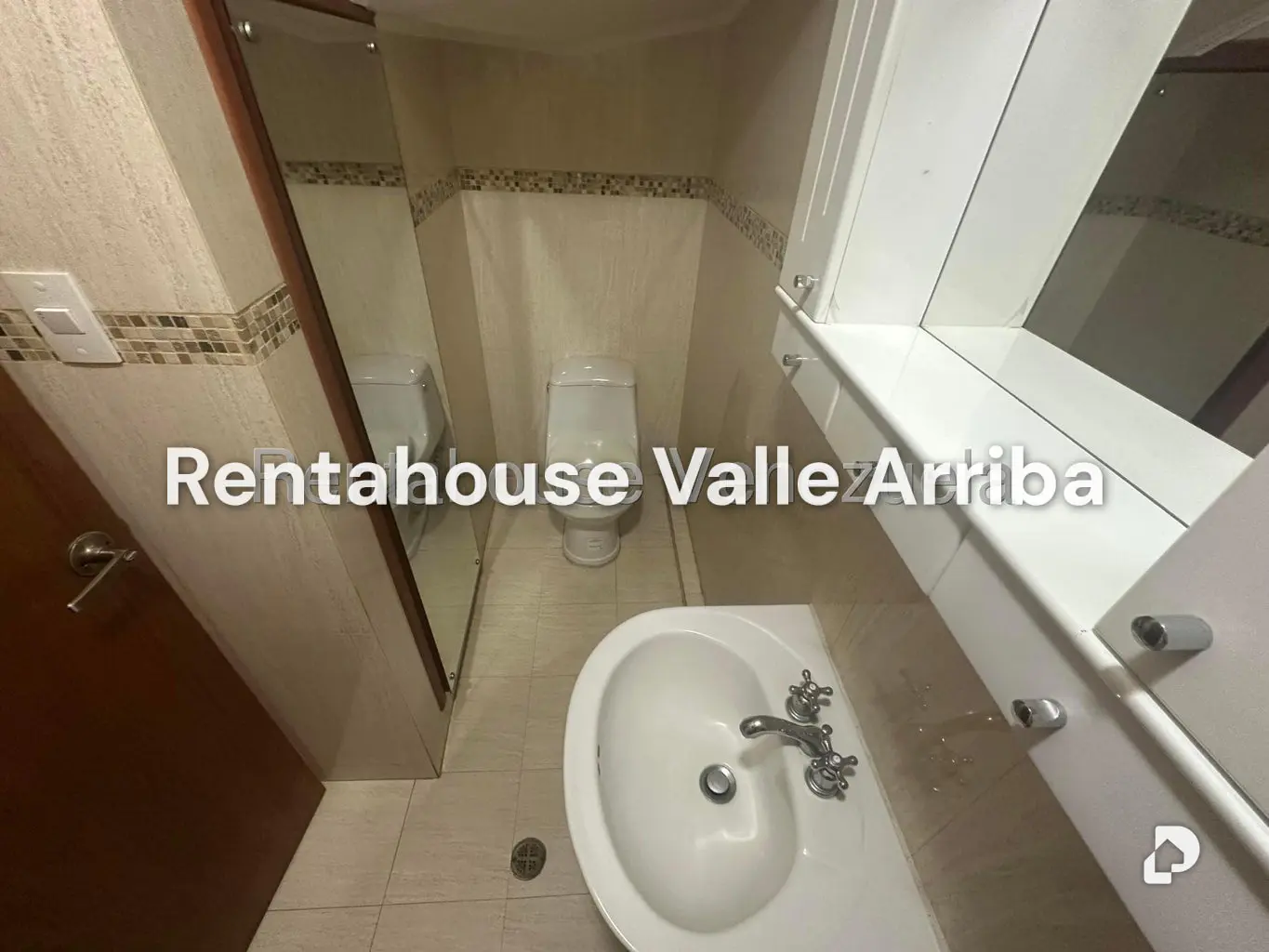 House in La Trinidad, Caracas – 29