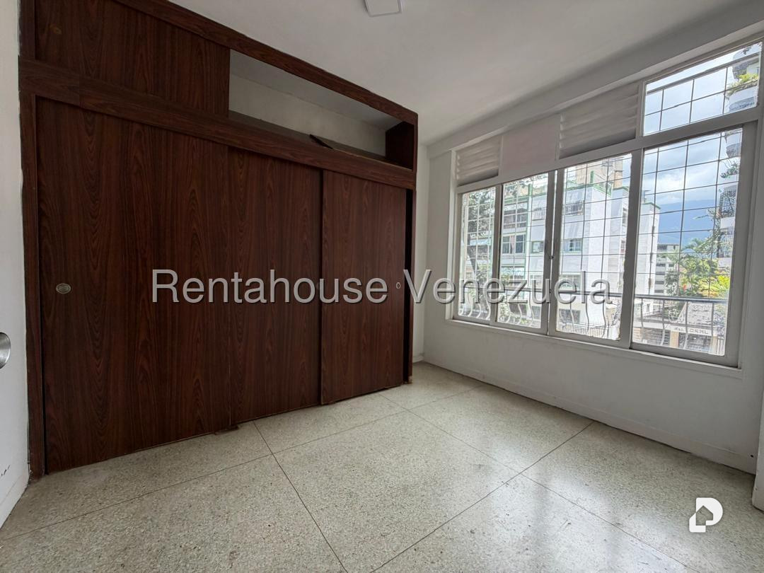 Apartamento en Los Chaguaramos, Caracas – 11
