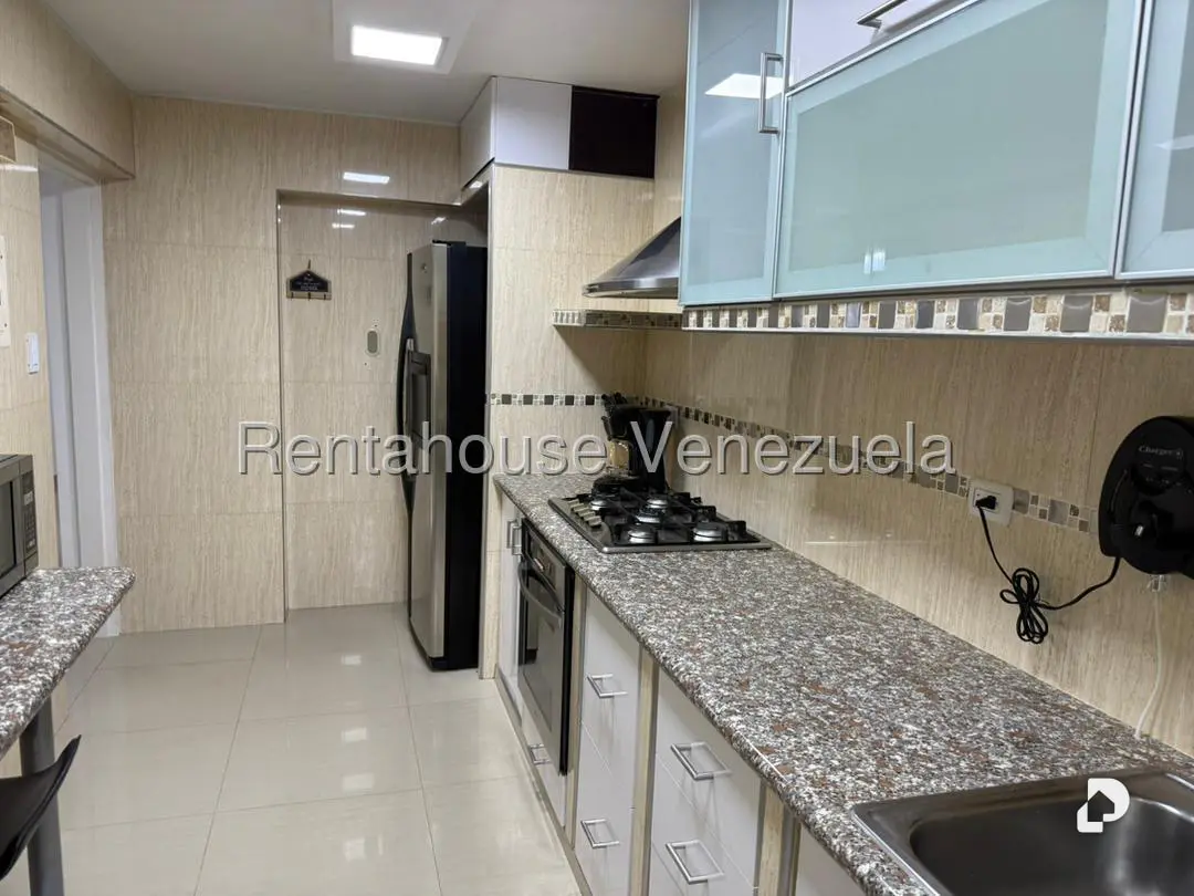 Apartamento en Los Naranjos (del Cafetal), Caracas – 12