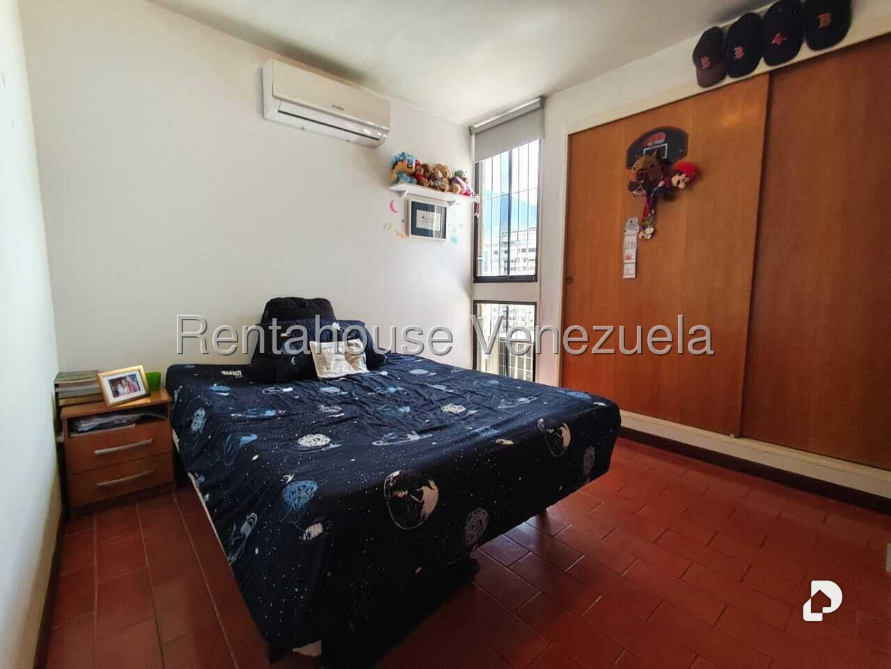 Apartamento en Los Palos Grandes, Caracas – 26