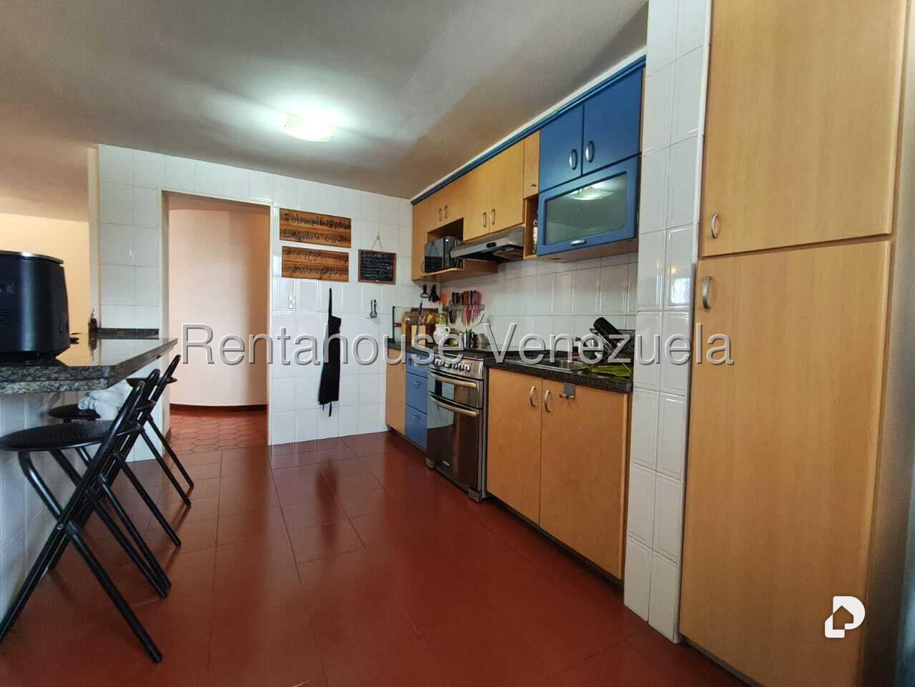 Apartamento en Los Palos Grandes, Caracas – 14