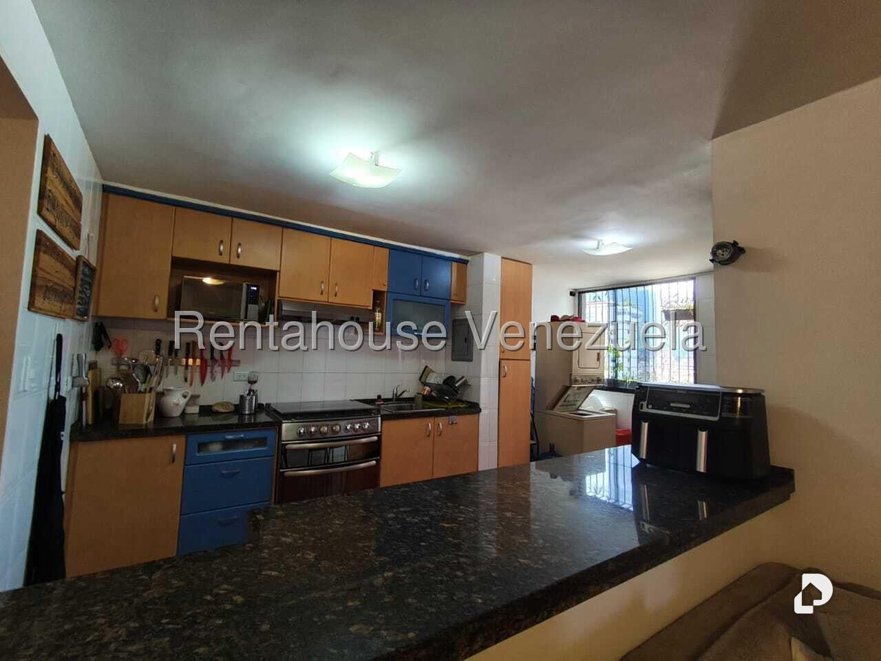 Apartamento en Los Palos Grandes, Caracas – 15