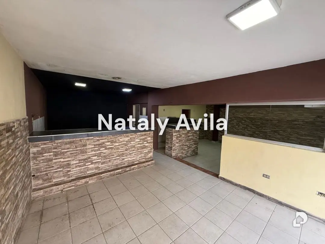 Local comercial en Kerdell, Valencia – 2