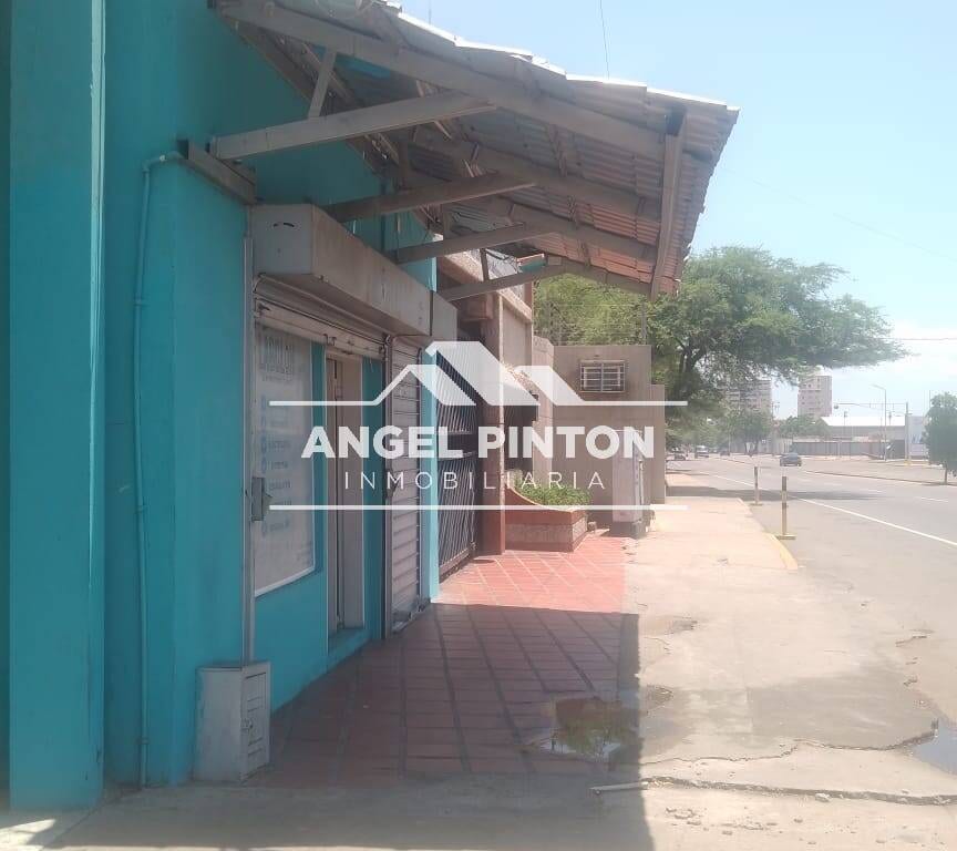 Local comercial en Avenida El Milagro, Maracaibo - 1
