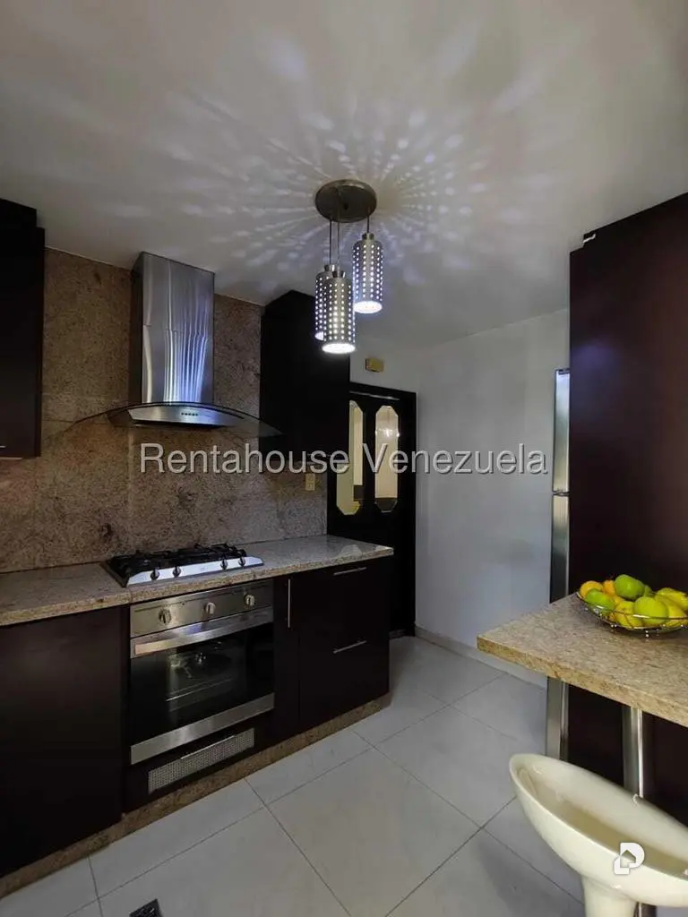 Apartamento en Los Dos Caminos, Caracas – 12