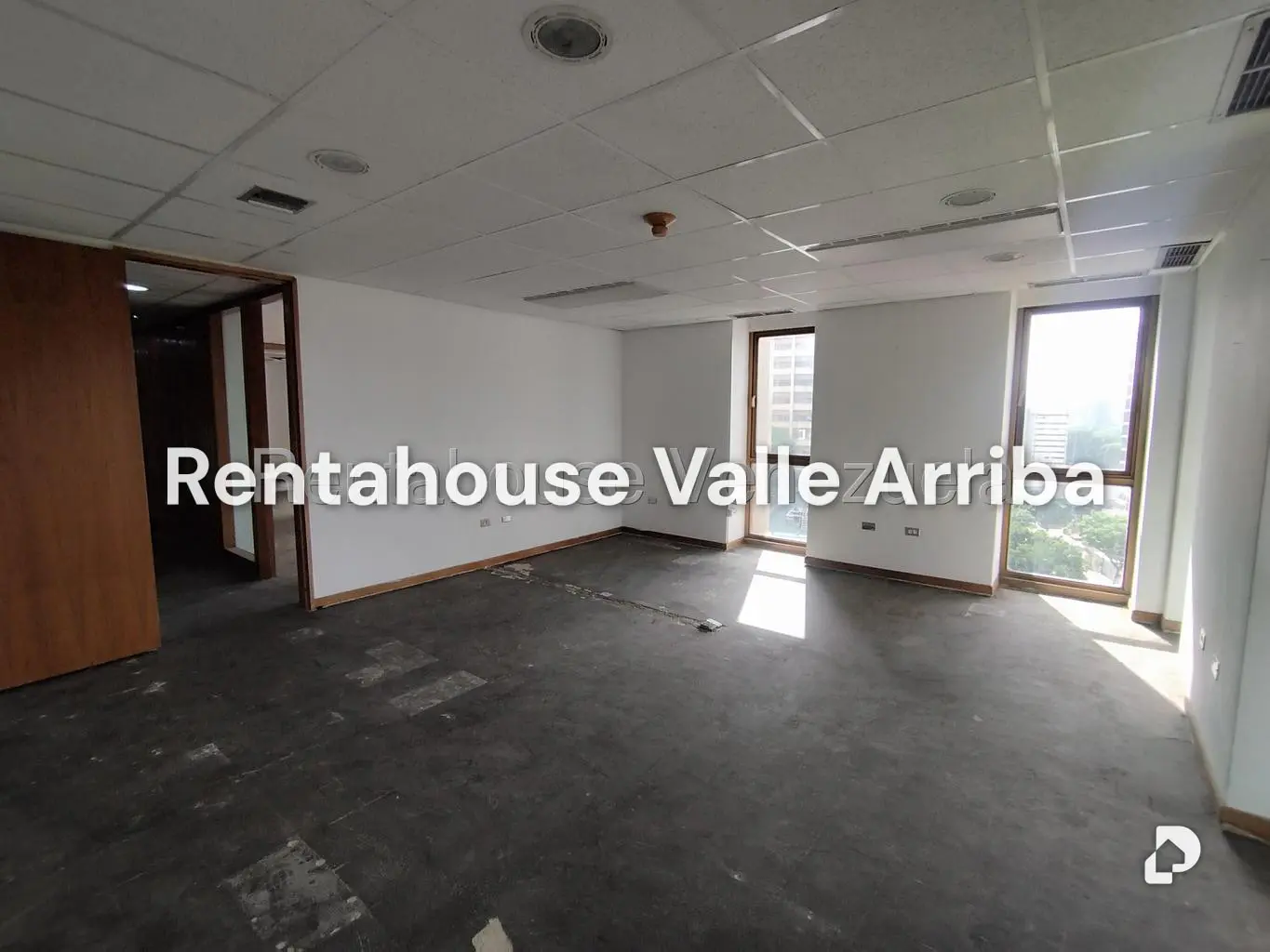 Office in Los Palos Grandes, Caracas – 13