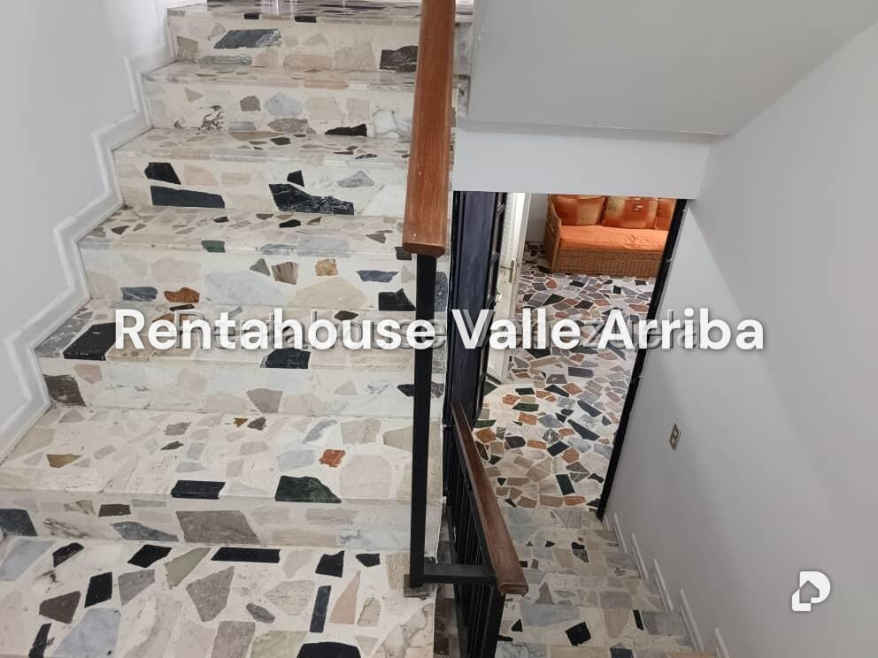 Casa en Colinas de Vista Alegre, Caracas – 28