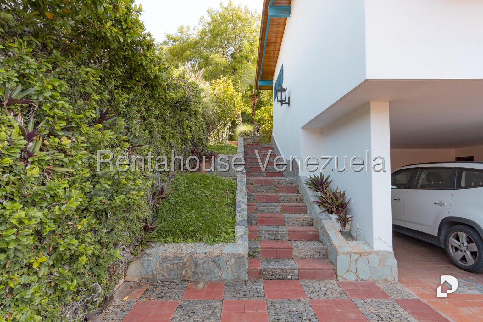 House in Prados del Este, Caracas – 2