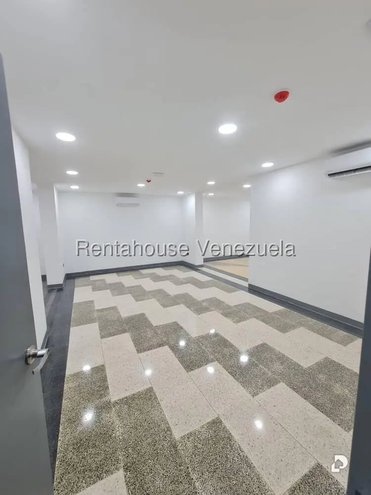 Casa en San Román, Caracas – 14