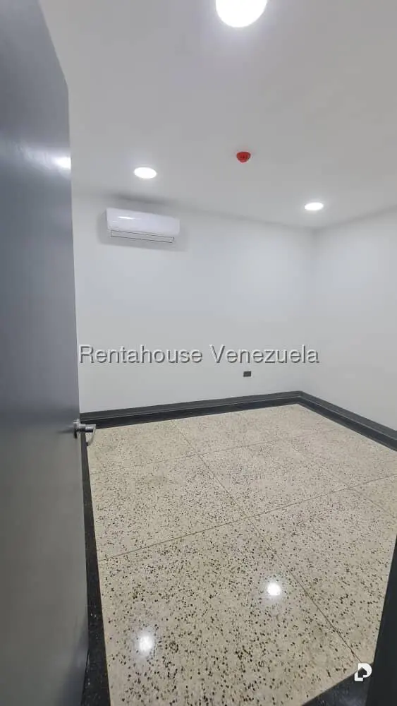 Casa en San Román, Caracas – 10