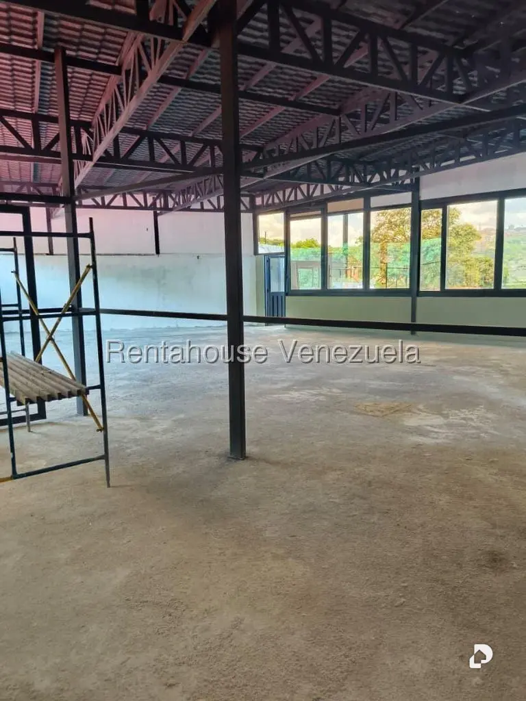 Casa en San Román, Caracas – 23