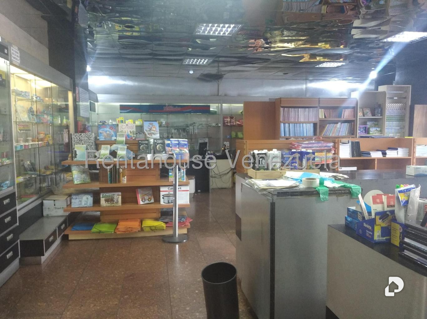 Local comercial en San Martín, Caracas – 19
