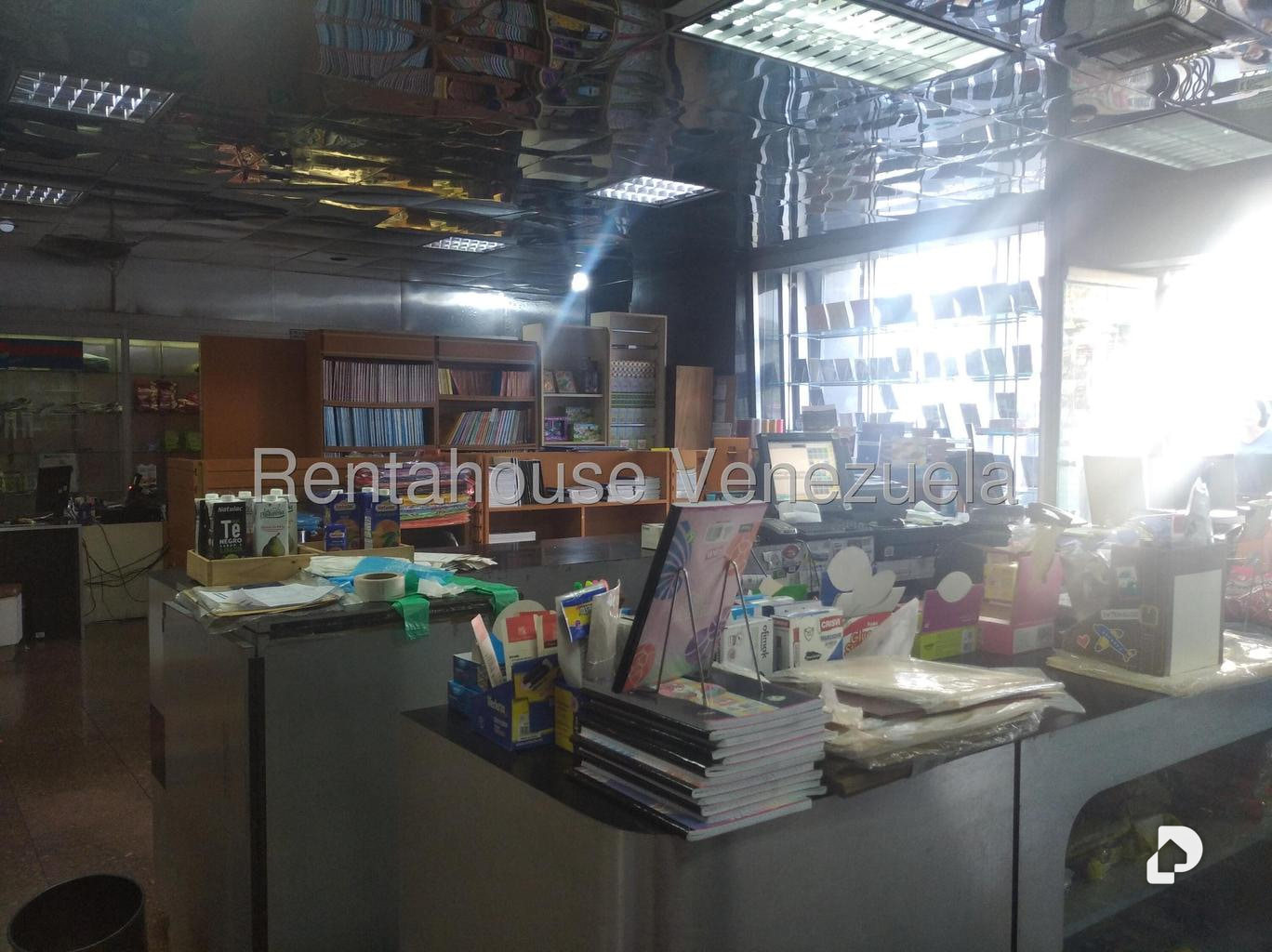 Local comercial en San Martín, Caracas – 20