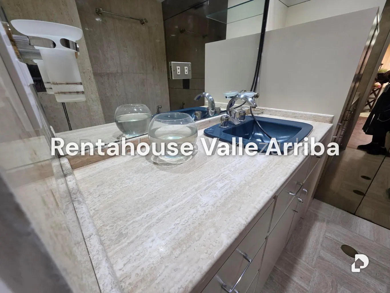 Oficina en Chuao, Caracas – 12