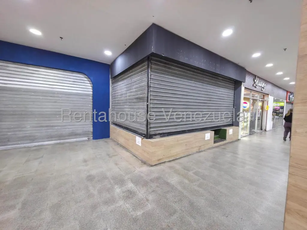 Local comercial en Los Dos Caminos, Caracas - 1