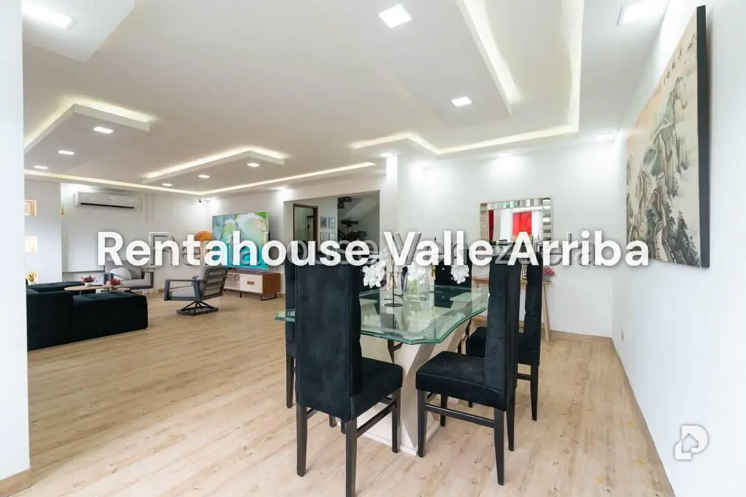 Casa en Colinas de Vista Alegre, Caracas – 15
