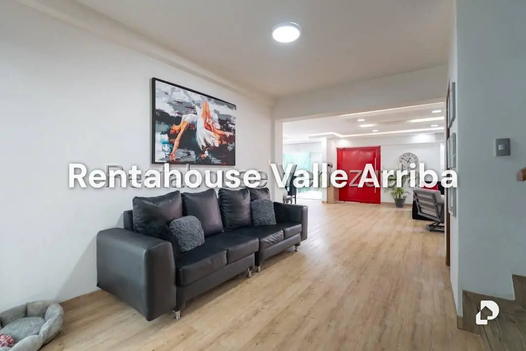 Casa en Colinas de Vista Alegre, Caracas – 19