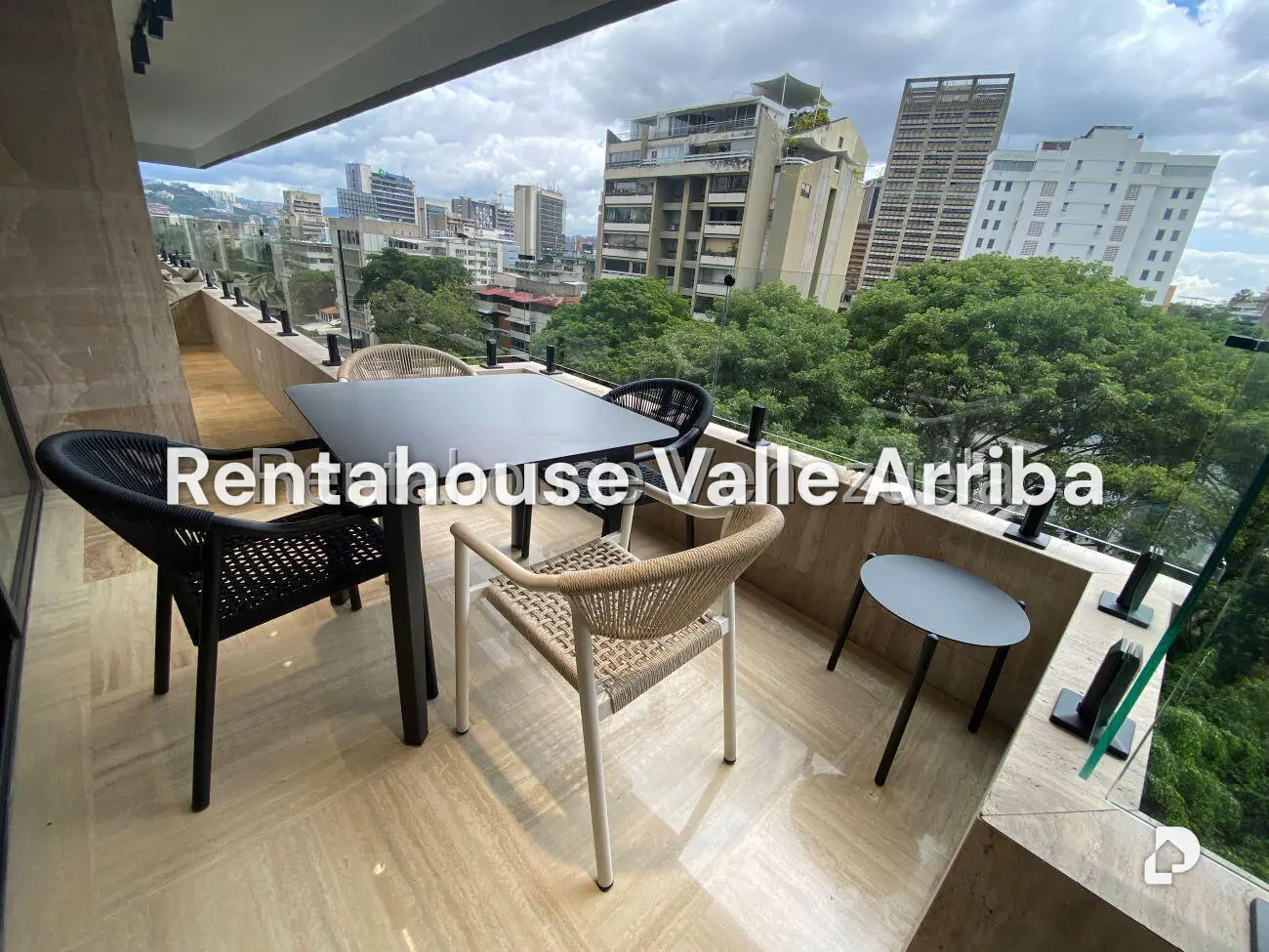 Apartamento en Altamira, Caracas – 8