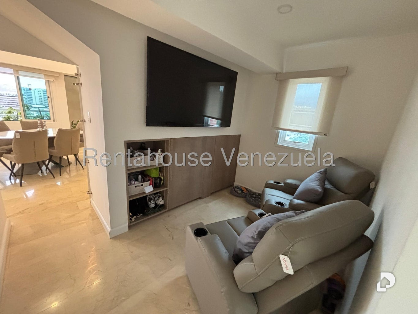 Apartamento en El Rosal, Caracas – 11