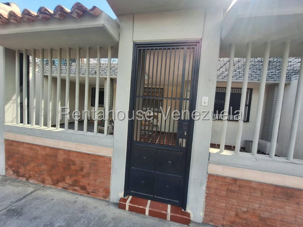 Casa en Barrio Las Brisas, Barquisimeto - 1