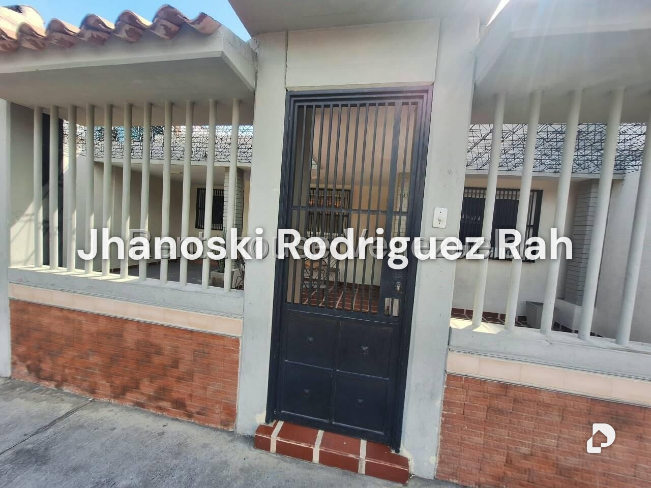 Casa en Barrio Las Brisas, Barquisimeto – 1