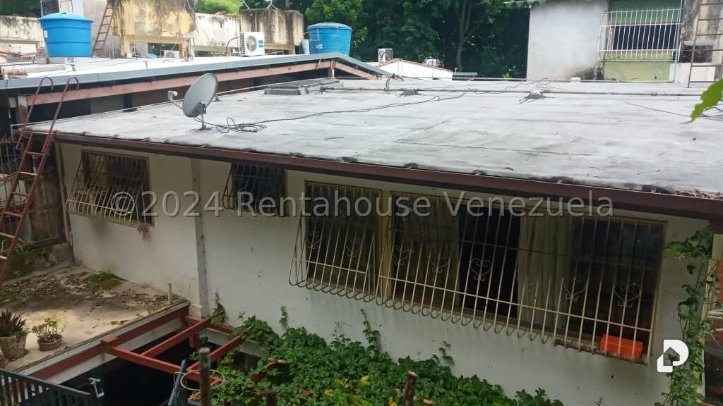 Casa en Lomas De La Trinidad, Caracas – 27