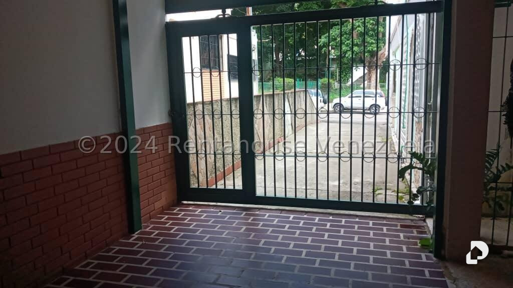 Casa en Lomas De La Trinidad, Caracas – 3