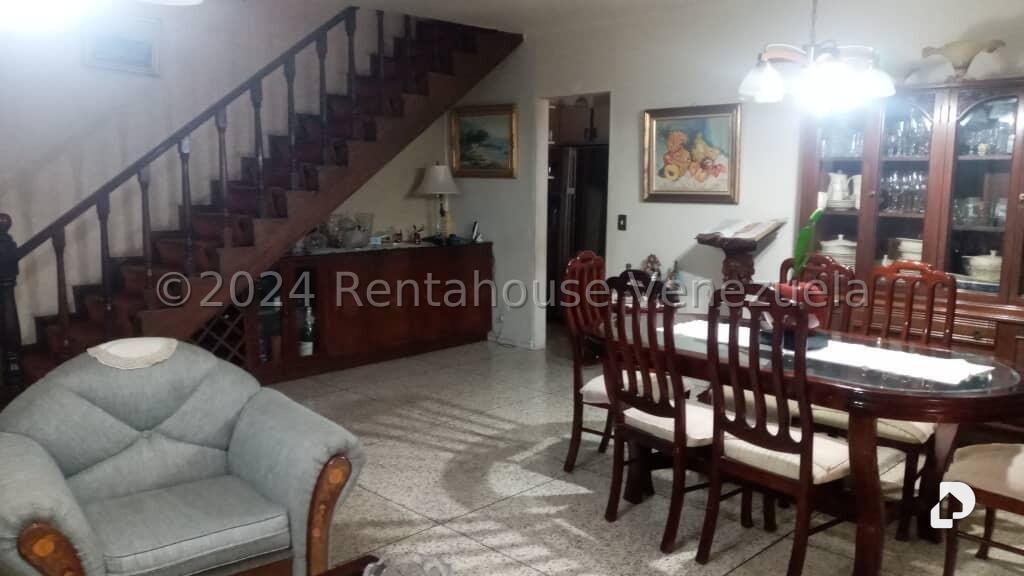 Casa en Lomas De La Trinidad, Caracas – 5