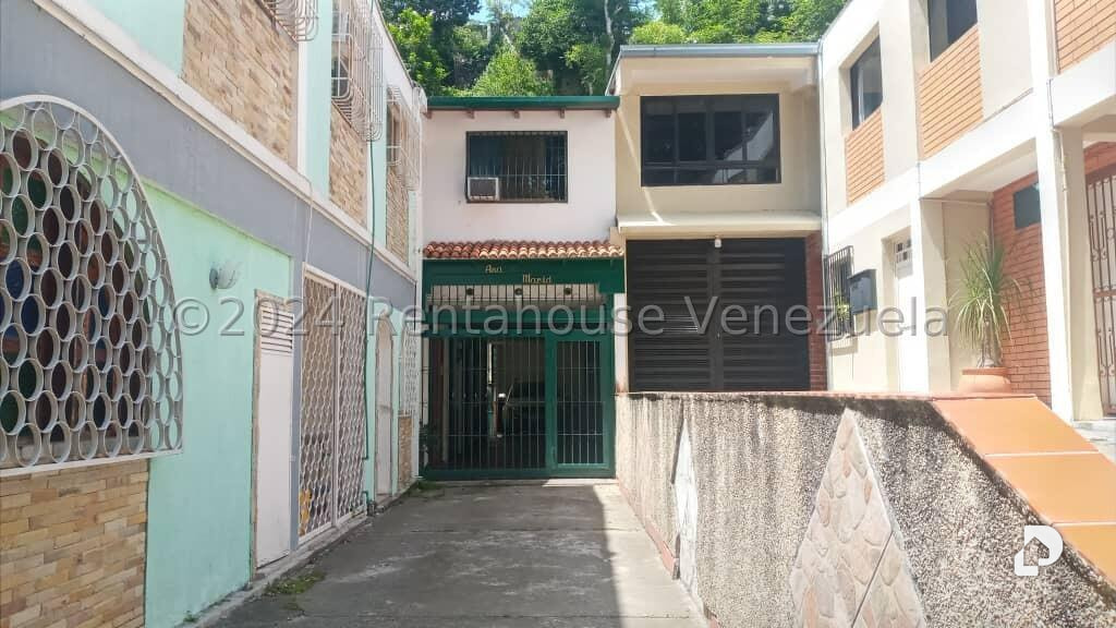 Casa en Lomas De La Trinidad, Caracas – 1