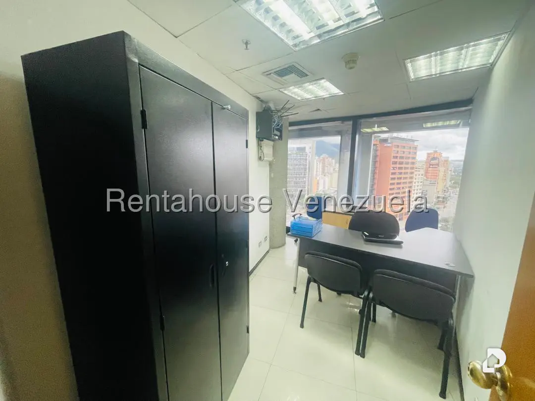 Oficina en El Rosal, Caracas – 13