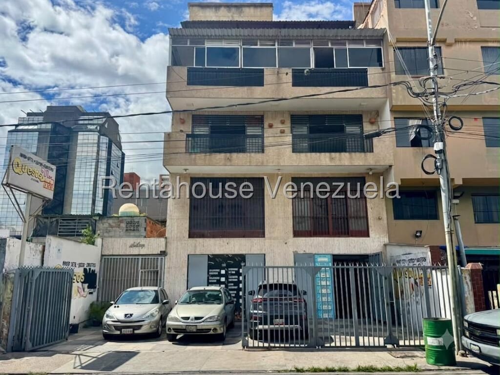 Edificio en Boleíta Sur, Caracas - 1