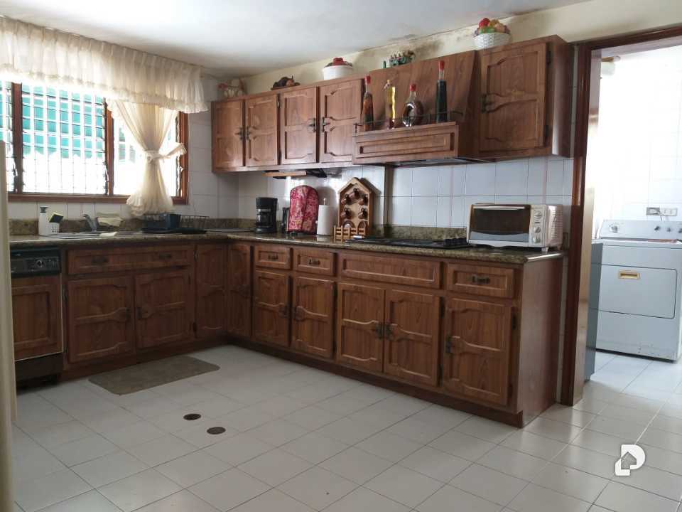 Casa en Colinas de Tamanaco, Caracas – 11
