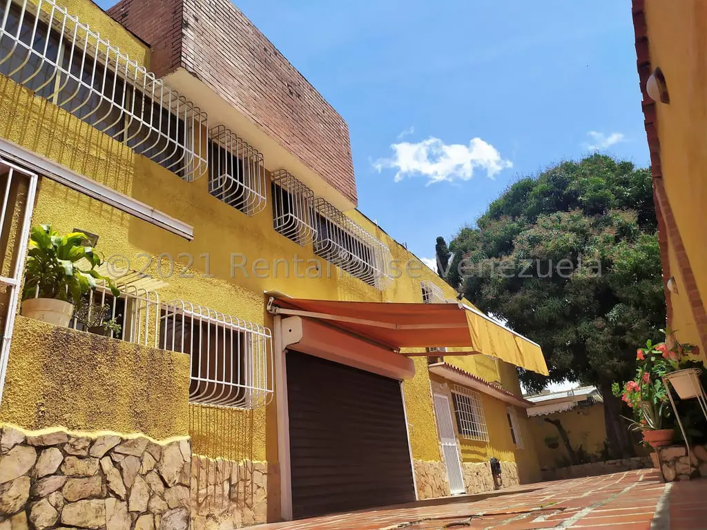 Casa en La Trinidad, Caracas - 1