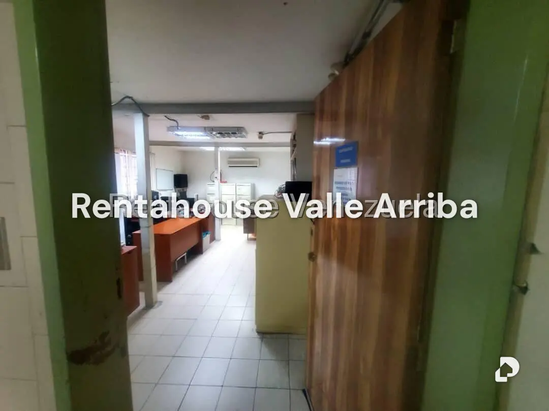 Local comercial en El Marqués, Caracas – 25