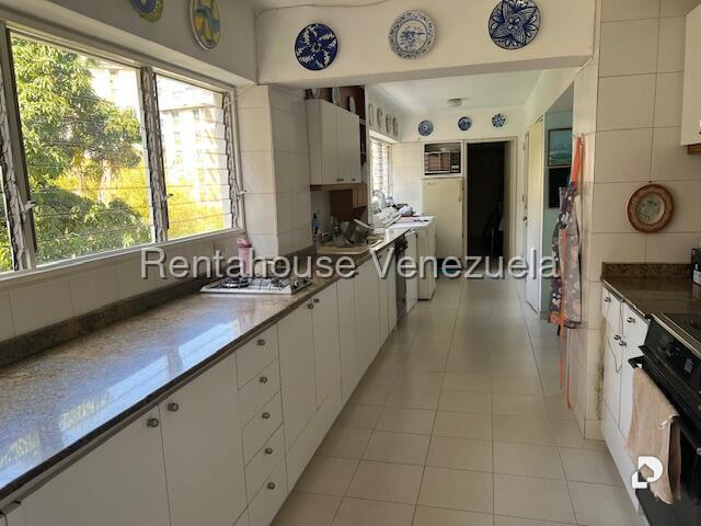 Apartamento en La Florida, Caracas – 9