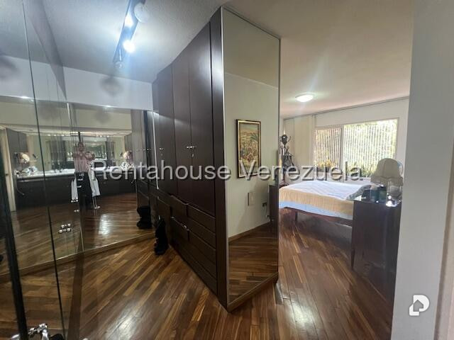 Apartamento en La Florida, Caracas – 19