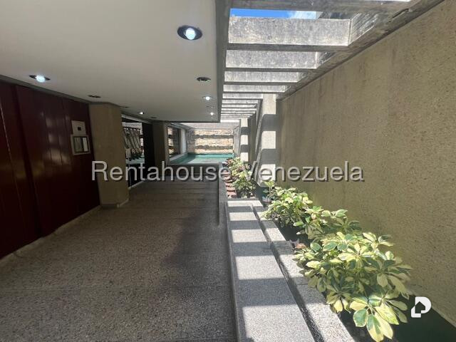 Apartamento en La Florida, Caracas – 2