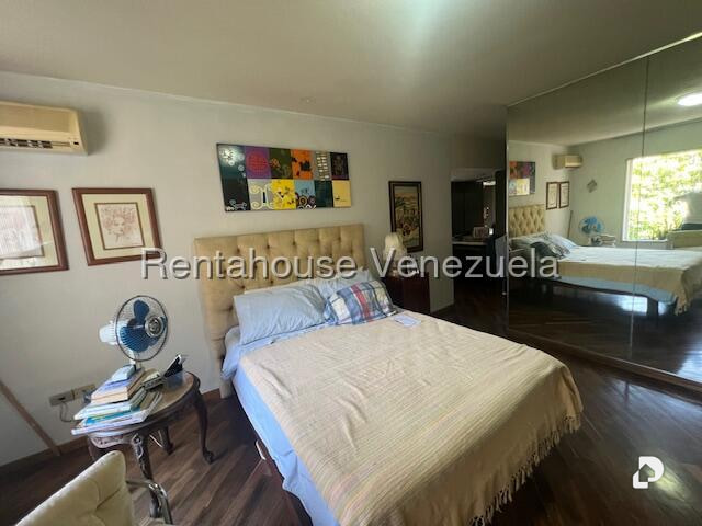 Apartamento en La Florida, Caracas – 18