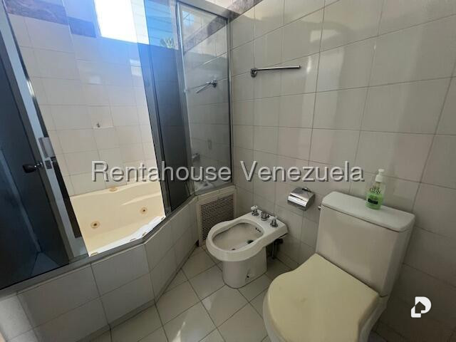 Apartamento en La Florida, Caracas – 21
