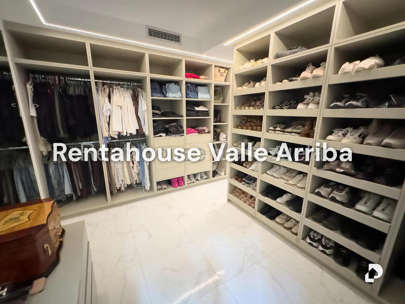 Apartamento en Campo Alegre, Caracas – 19
