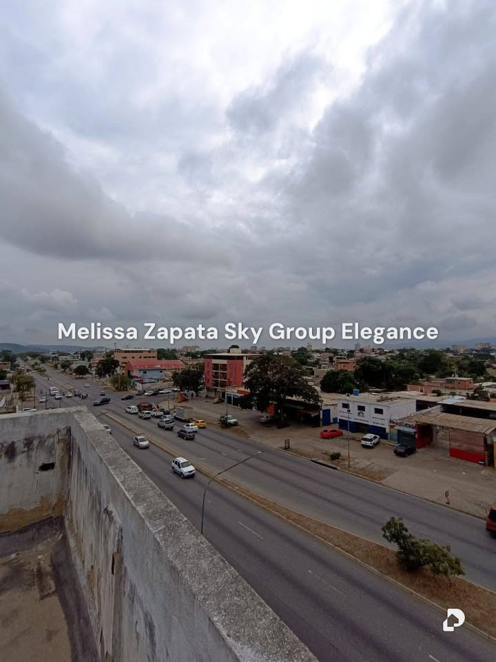 Edificio en Av. Libertador, Barquisimeto – 25