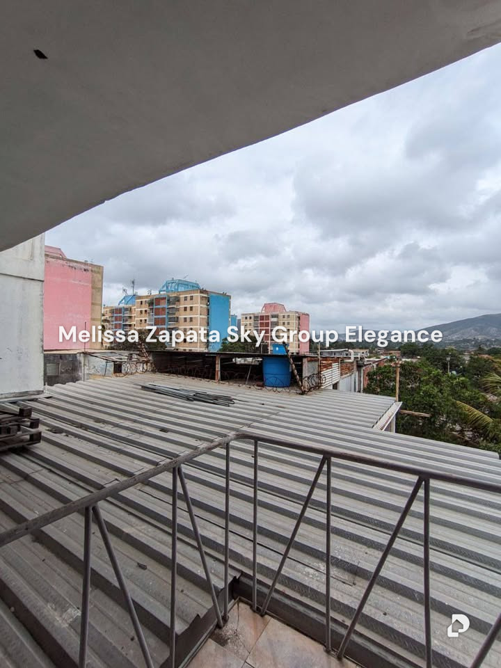 Edificio en Av. Libertador, Barquisimeto – 18