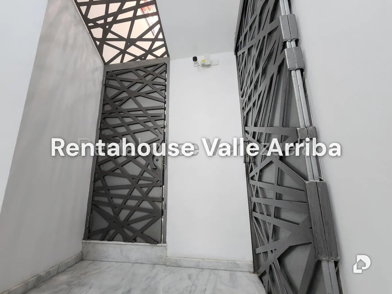 Local comercial en El Rosal, Caracas – 16