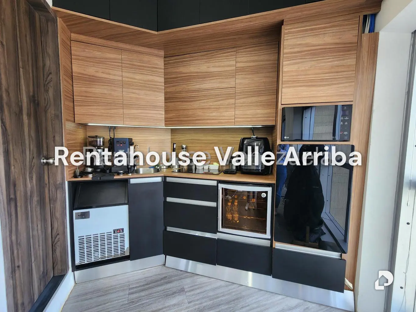Local comercial en El Rosal, Caracas – 8